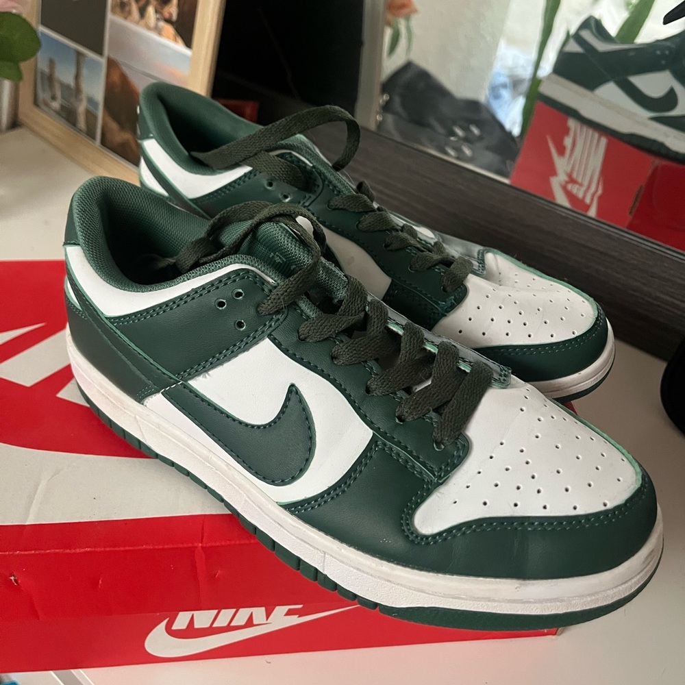 Nike Dunks Women’s | Michigan State Green